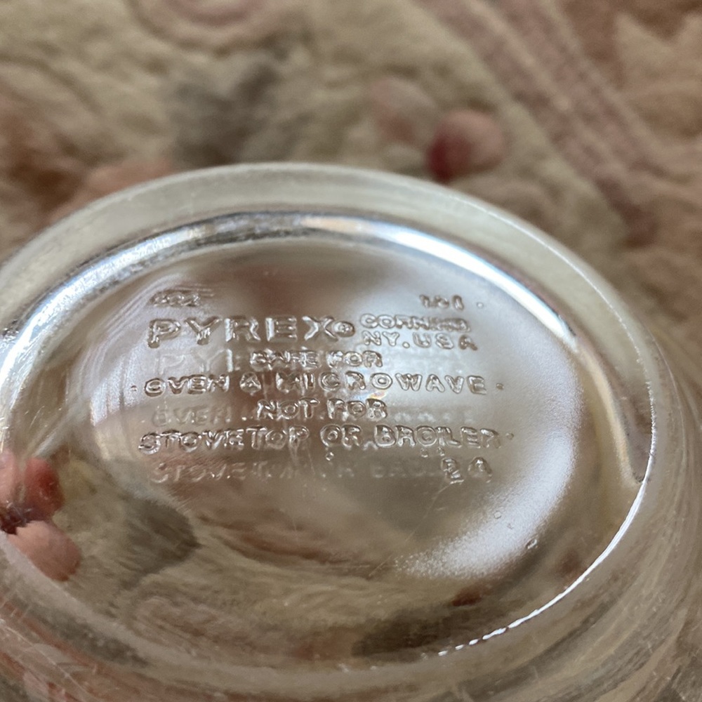 Pyrex clear bowl - Picture 2 of 4